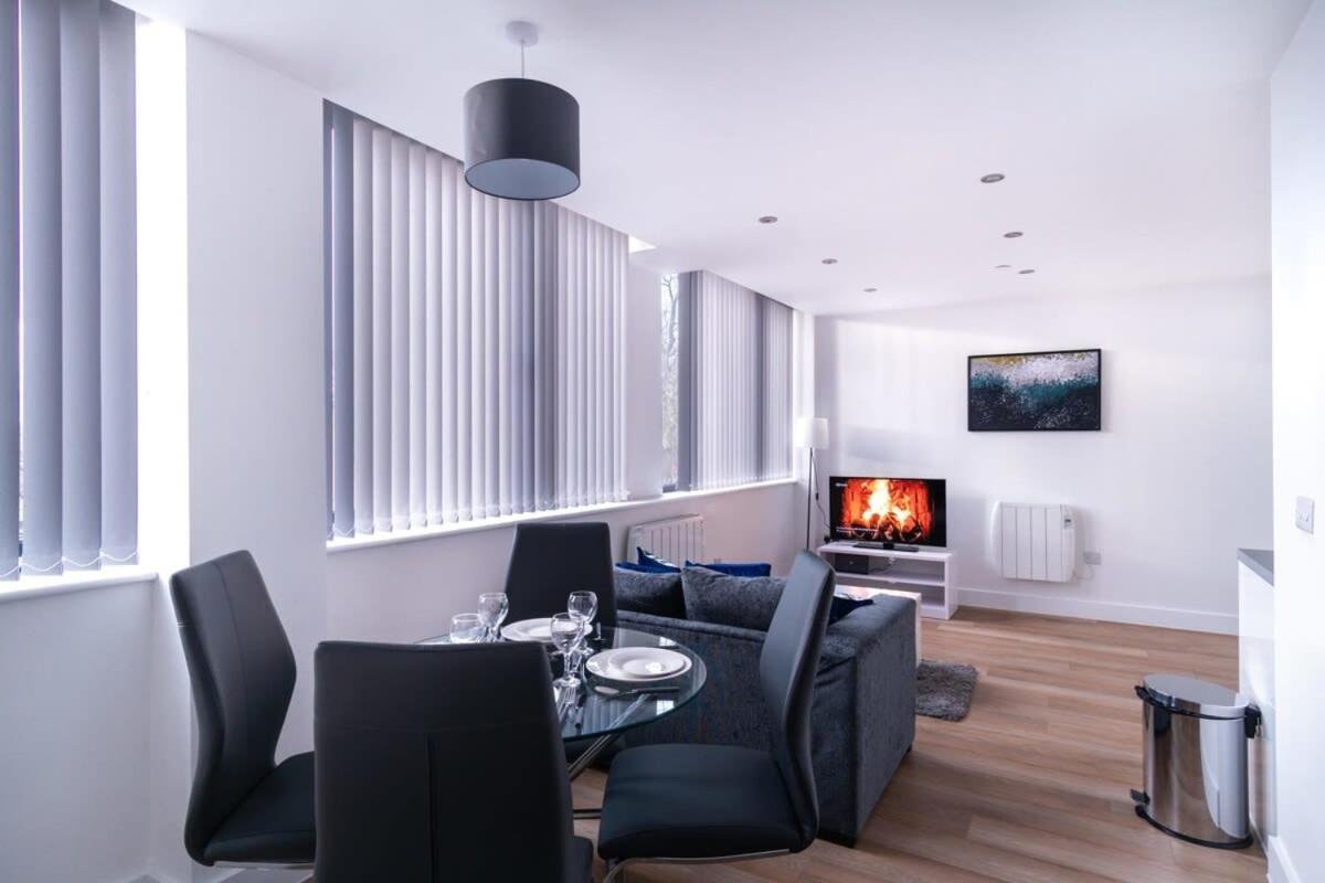Stayzeni, Alexandra Rise Lovely 1 Bed Mánchester